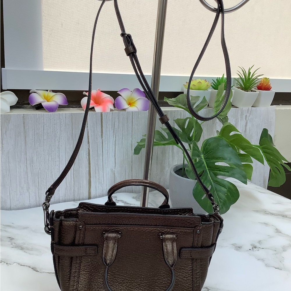 GUC Coach Metallic Pebble Dark Brown Mini Swagger Leather Crossbody Bag - Picture 2 of 9